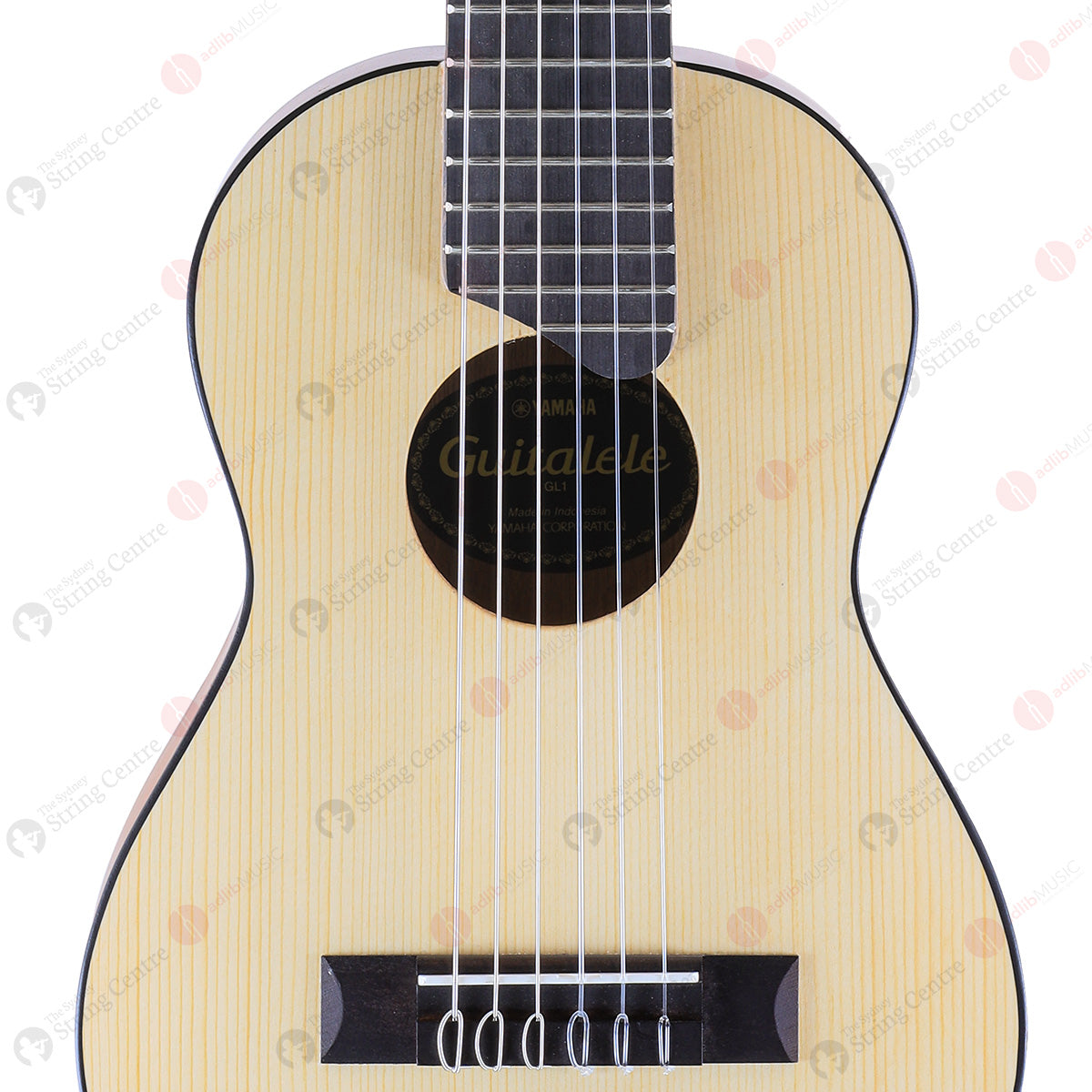 Yamaha GL1 Guitalele with Gig Bag Natural